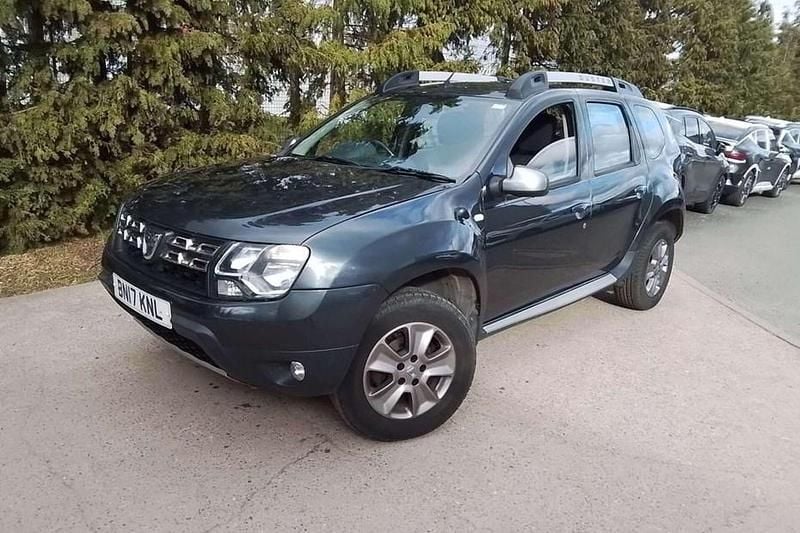 Used Dacia Duster Lauréate 110 HP (80 kW) 2017 Grey SUV