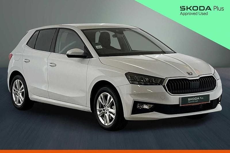 White Used 2024 Skoda Fabia SE L Hatchback | £16,890 (Fair price) - Image 1/4