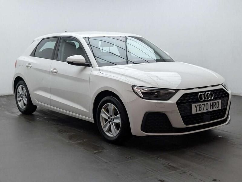 Used Audi A1 Sportback Design 95 HP (69 kW) 2021 White Hatchback