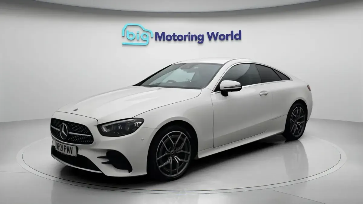 Used Mercedes E220 AMG line 194 HP (142 kW) 2021 White Coupe