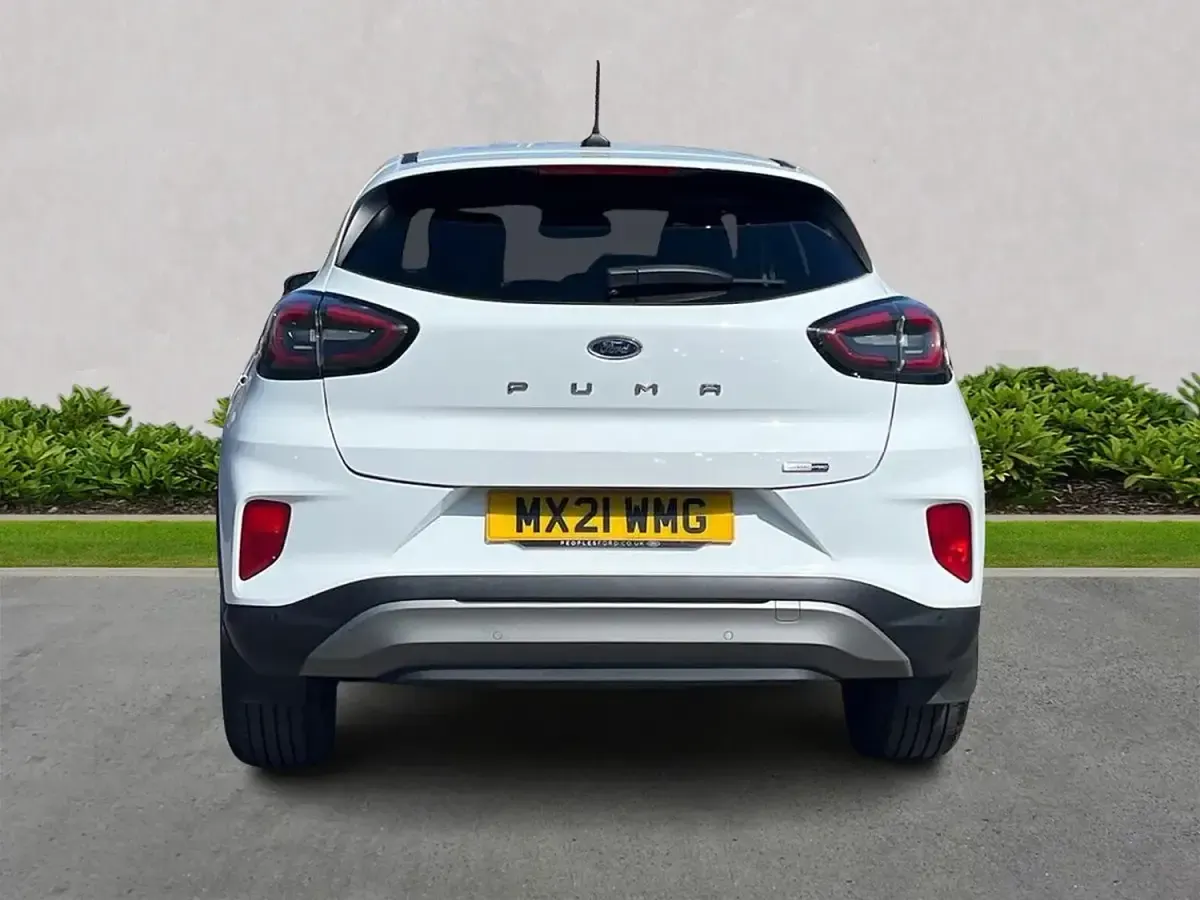 Usado Ford Puma Titanium 155 HP (114 kW) 2021 Branco SUV