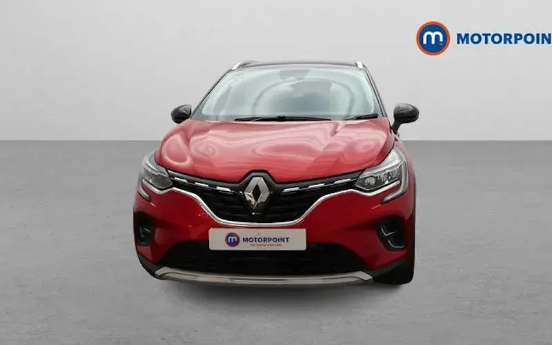 Used Renault Captur Techno 143 HP (105 kW) 2024 Red/black SUV
