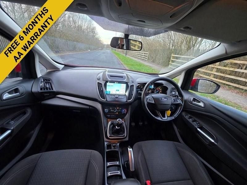 Used Ford Grand C-Max Zetec 120 HP (88 kW) 2017 Red MPV