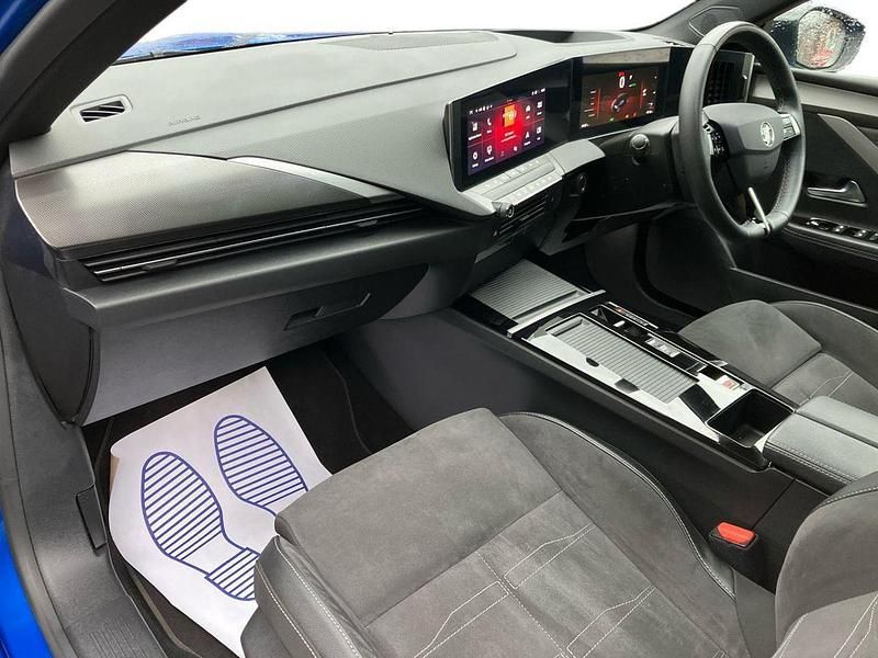 Used Vauxhall Astra Ultimate 113 kW (154 HP) 2023 Blue Hatchback