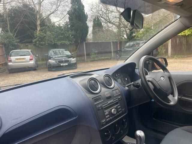 Used Ford Fiesta Zetec 79 HP (58 kW) 2005 Black Hatchback