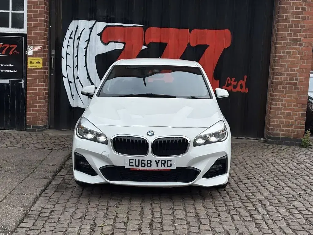 Used BMW 218 M Sport 140 HP (102 kW) 2018 White MPV