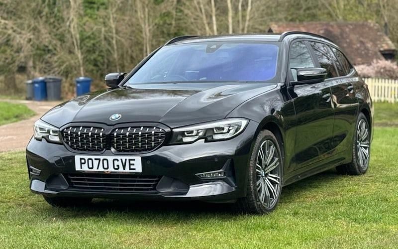 Used BMW 330 Sport Line 286 HP (210 kW) 2021 Black Estate