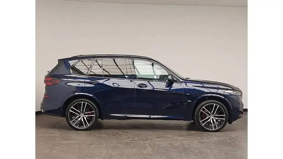 Used BMW X5 M Sport 298 HP (219 kW) 2025 Blue SUV