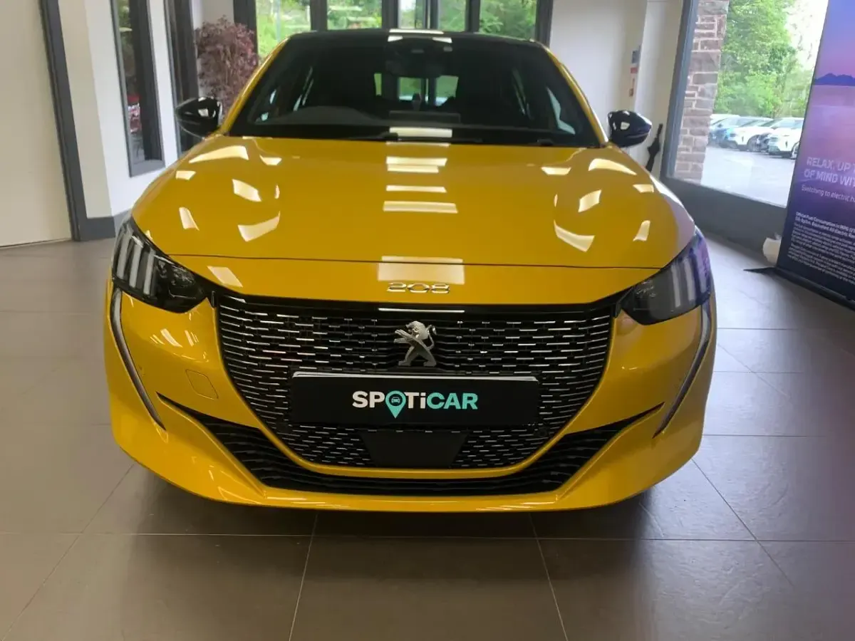 Gebraucht Peugeot 208 GT 99 PS (72 kW) 2023 Gelb Kleinwagen