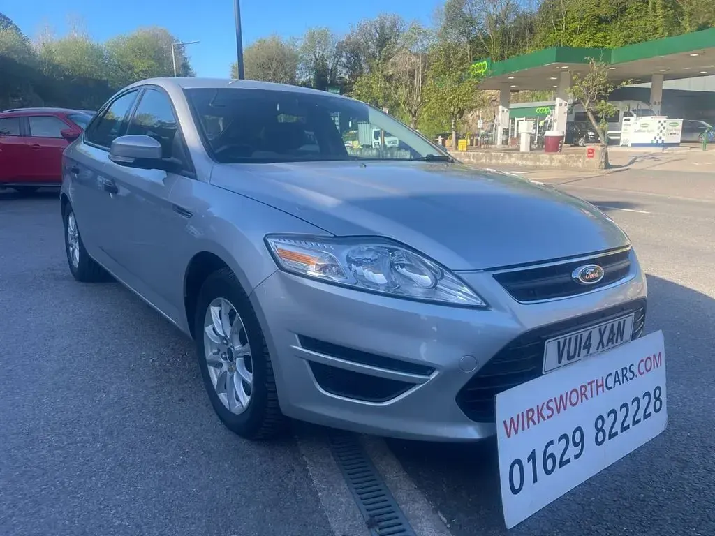 Used Ford Mondeo S 115 HP (84 kW) 2014 Silver Hatchback