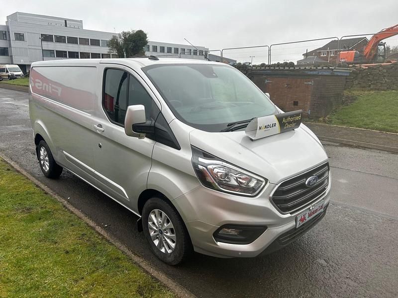 Used Ford Transit Custom Limited 130 HP (95 kW) 2022 Silver Van