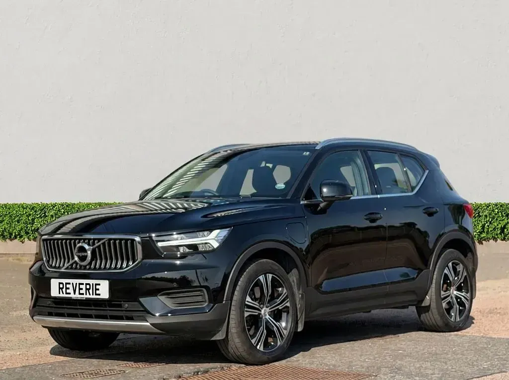 Used Volvo XC40 Inscription 211 HP (155 kW) 2022 Black SUV