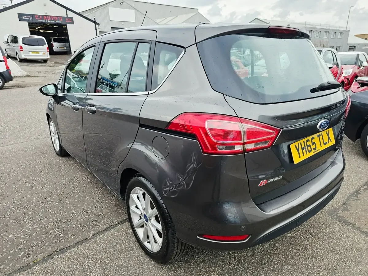 Used Ford B-MAX Titanium 105 HP (77 kW) 2016 Grey MPV