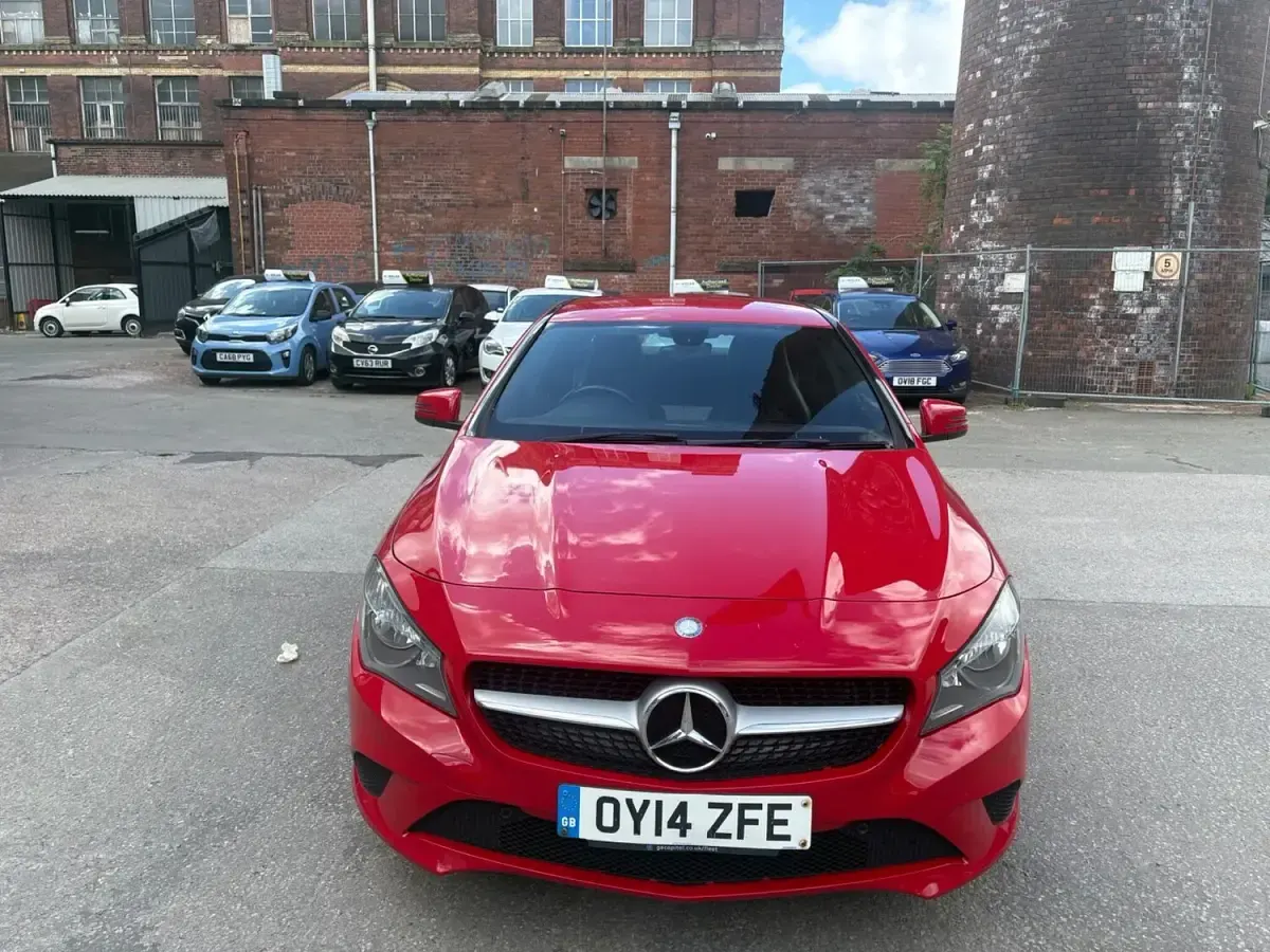 Used Mercedes CLA180 122 HP (89 kW) 2014 Red Coupe