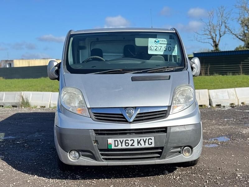 Used Vauxhall Vivaro Sportive 115 HP (84 kW) 2012 Silver MPV
