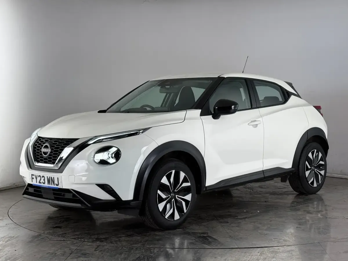 Usado Nissan Juke Acenta 114 CV (83 kW) 2023 Blanco SUV