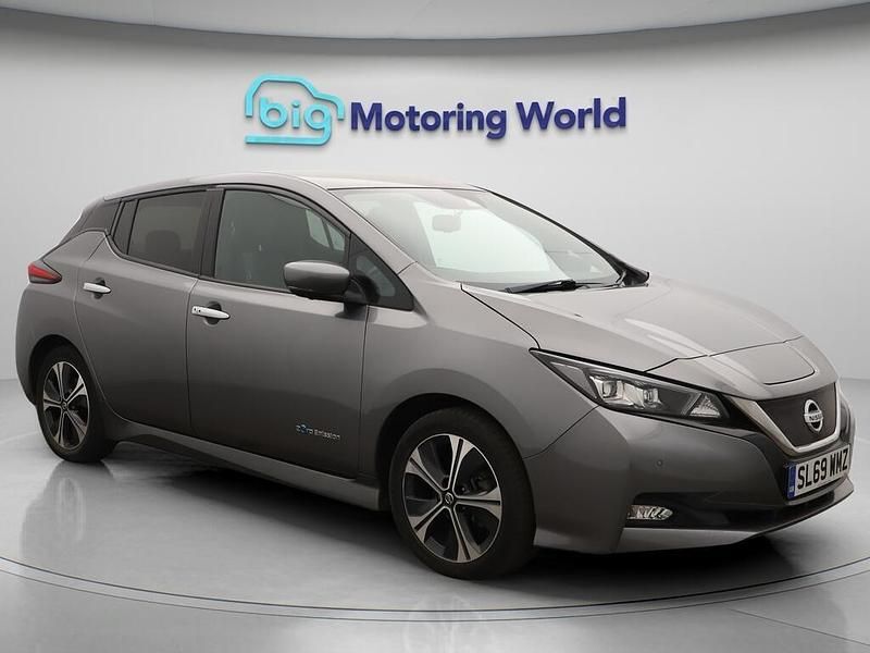 Grey Used 2019 Nissan Leaf Tekna Hatchback | £8,400 (Fair price) - Image 1/4