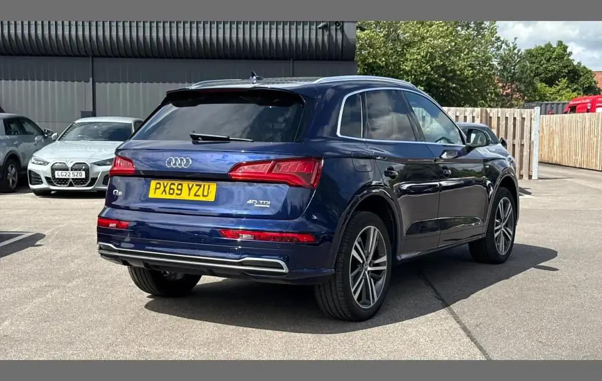 Used Audi Q5 S-Line 190 HP (139 kW) 2019 Navarra blue metallic SUV