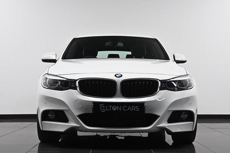 Used BMW 320 M Sport 2018 White Hatchback