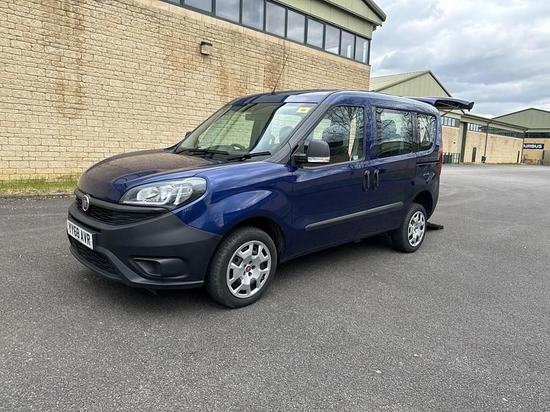 Used Fiat Doblò Pop 95 HP (69 kW) 2018 Blue MPV