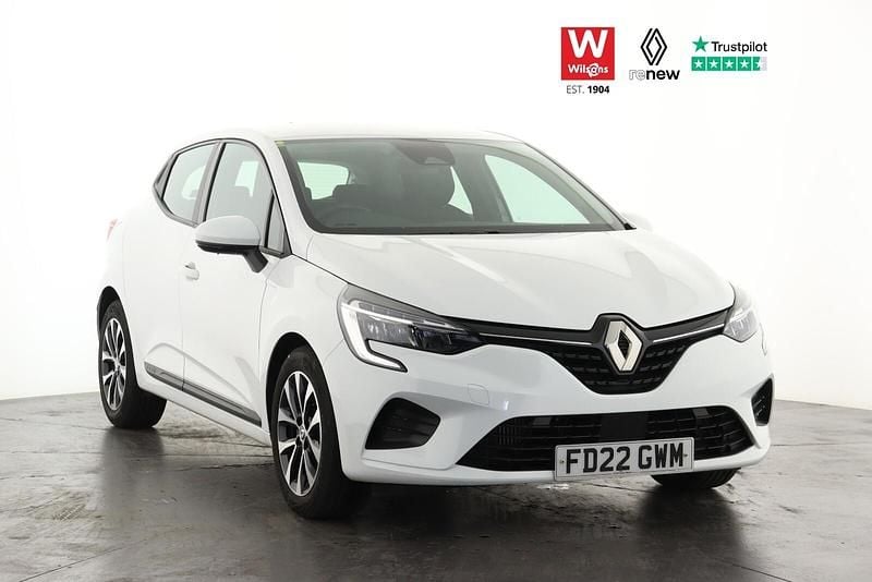 White Used 2022 Renault Clio V Iconic Hatchback | £12,350 (Fair price) - Image 1/1