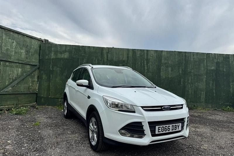White Used 2016 Ford Kuga Zetec SUV | £6,400 (Good price) - Image 1/1