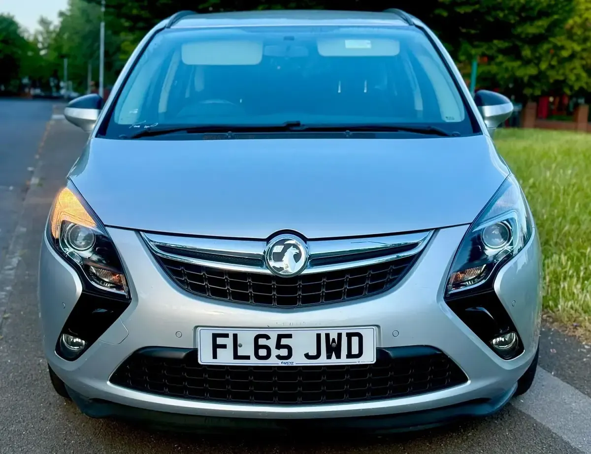 Used Vauxhall Zafira 136 HP (100 kW) 2015 Silver MPV