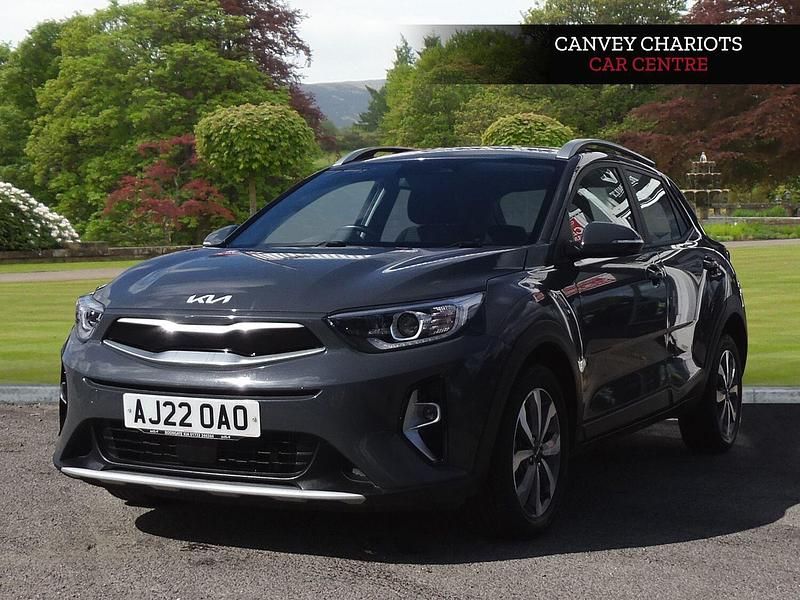 Grey Used 2022 Kia Stonic SUV | £12,800 (Good price) - Image 1/4