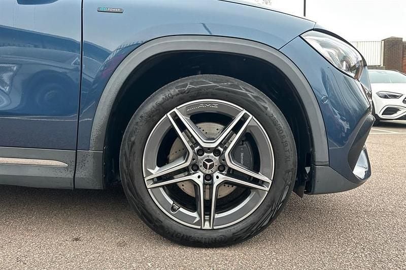 Used Mercedes GLA250 Exclusive 218 HP (160 kW) 2021 Blue SUV