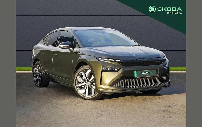 Olive green metallic Used 2025 Skoda Enyaq iV SportLine SUV | £35,995 (Expensive) - Image 1/4