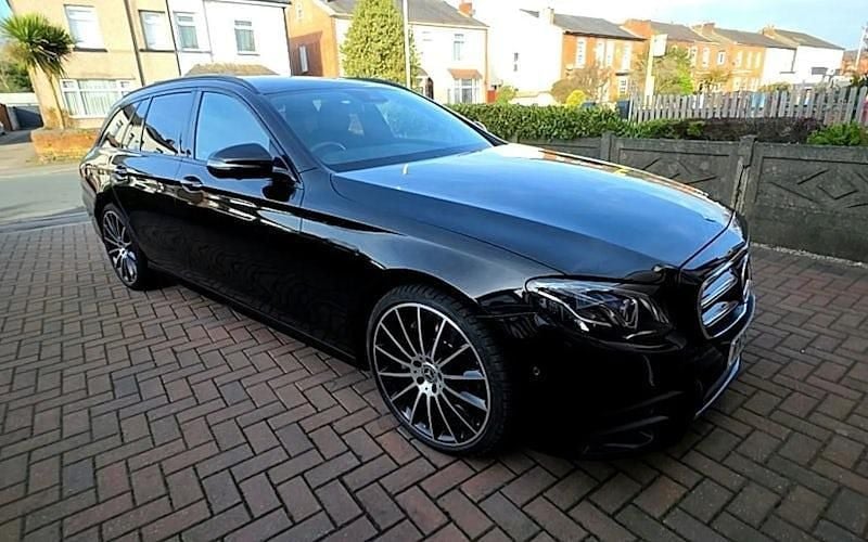 Used Mercedes E220 Active 194 HP (142 kW) 2019 Black Estate