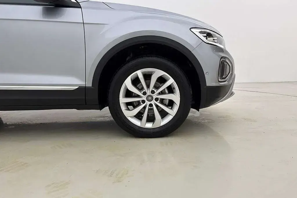 Used VW T-Roc Style 150 HP (110 kW) 2025 Silver SUV