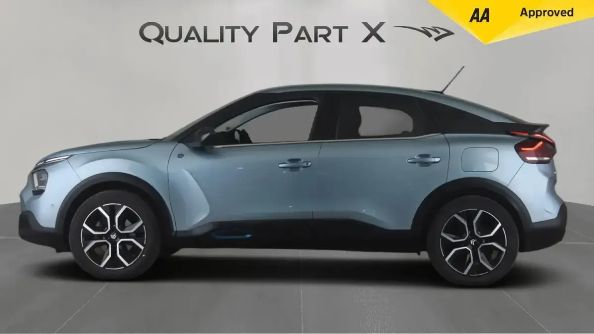 Used Citroën e-C4 Shine 100 kW (136 HP) 2023 Blue Hatchback