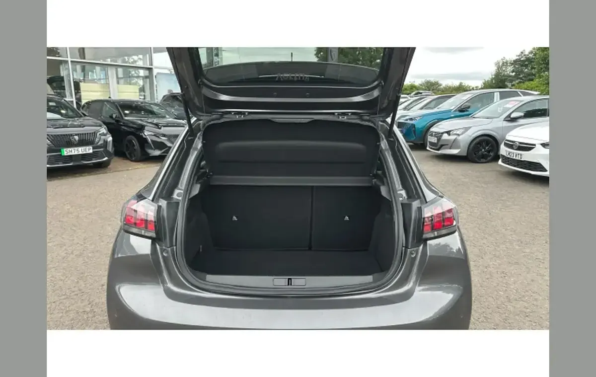 Used Peugeot 208 Active+ 101 HP (74 kW) 2023 Grey Hatchback