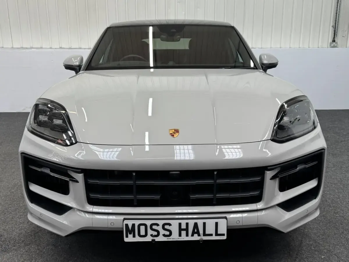 Usado Porsche Cayenne 2025 Cinzento SUV