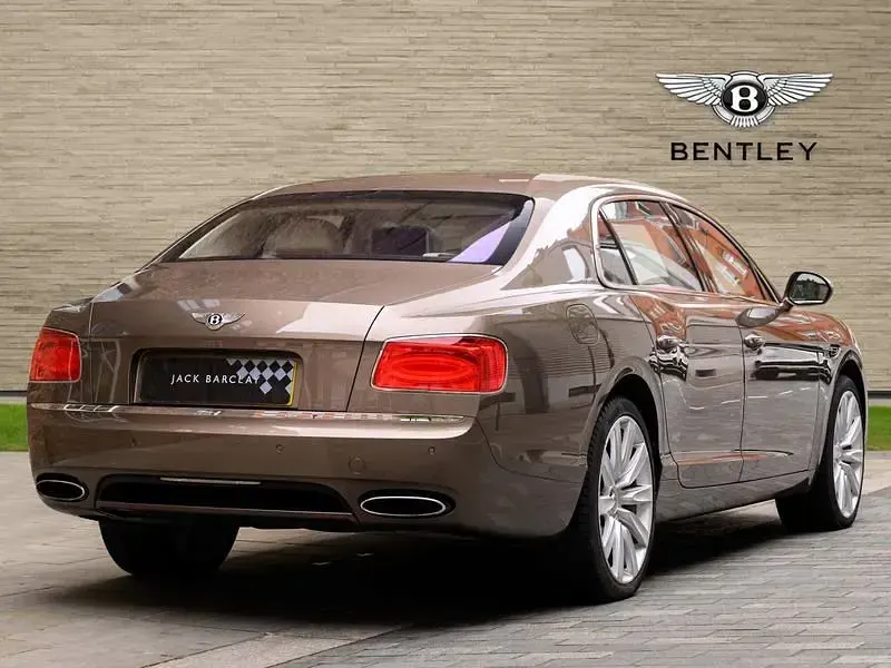 Used Bentley Flying Spur Mulliner 616 HP (453 kW) 2017 Brown Sedan