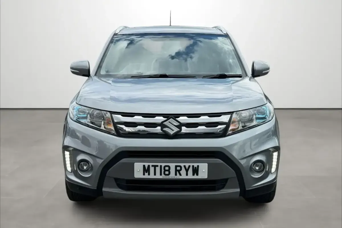 Used Suzuki Vitara SZ5 120 HP (88 kW) 2018 Grey metallic SUV