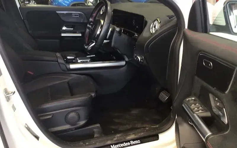 Used Mercedes E250 AMG line 218 HP (160 kW) 2023 White SUV