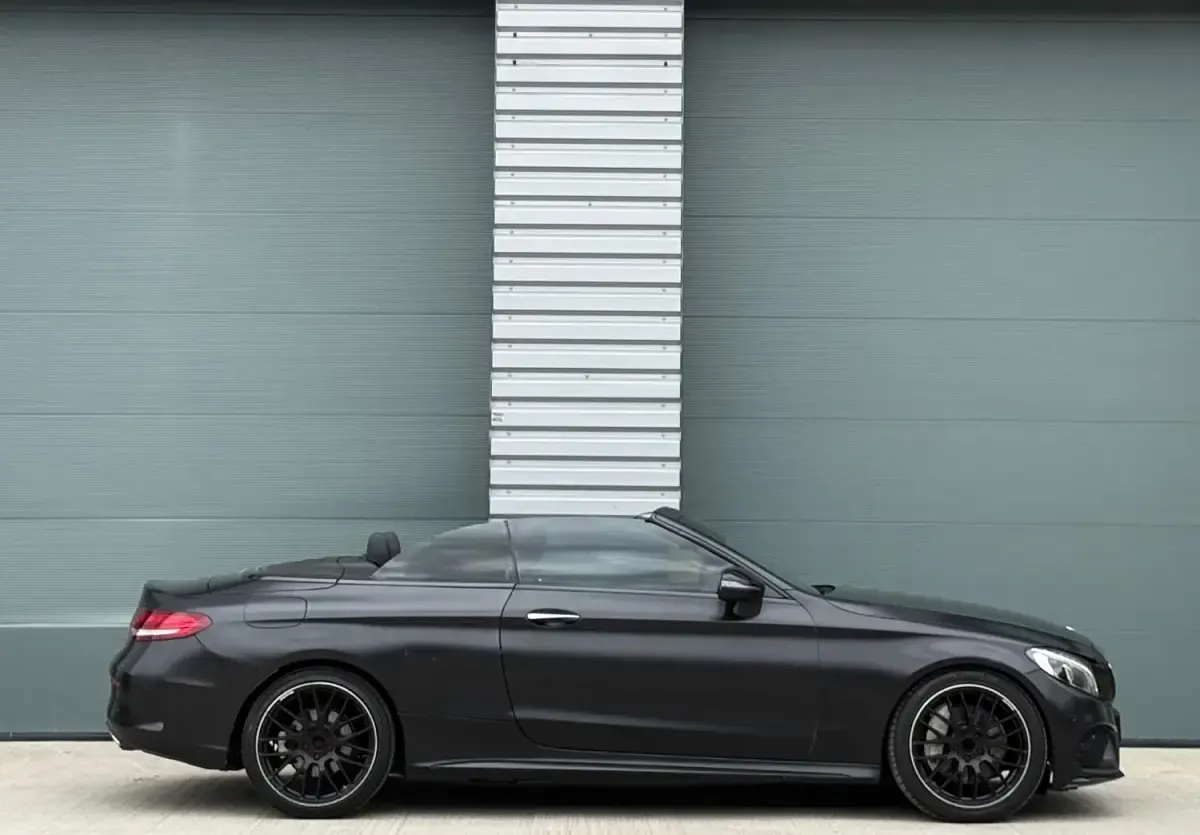 Begagnad Mercedes C250 AMG Line Premium Plus 2018 Svart Cab