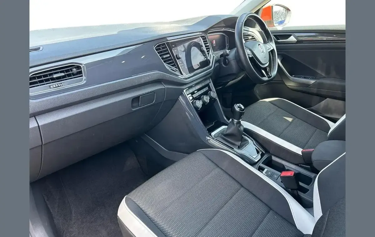 Used VW T-Roc SEL 115 HP (84 kW) 2019 Orange SUV
