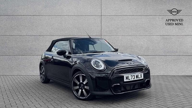 Black Used 2023 Mini Cooper S Exclusive Hatchback | £27,182 (Expensive) - Image 1/4