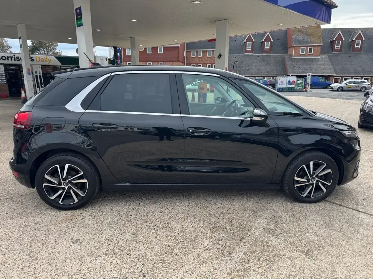 Used Citroën C4 Flair 2018 Black MPV