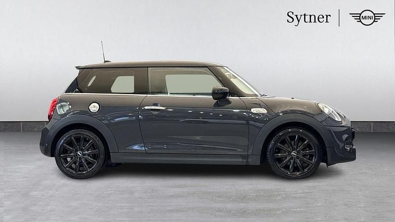 Usado Mini Cooper S Classic 189 HP (139 kW) 2020 Cinzento Citadino