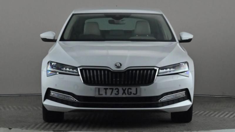 Used Skoda Superb SE L 150 HP (110 kW) 2023 White Hatchback