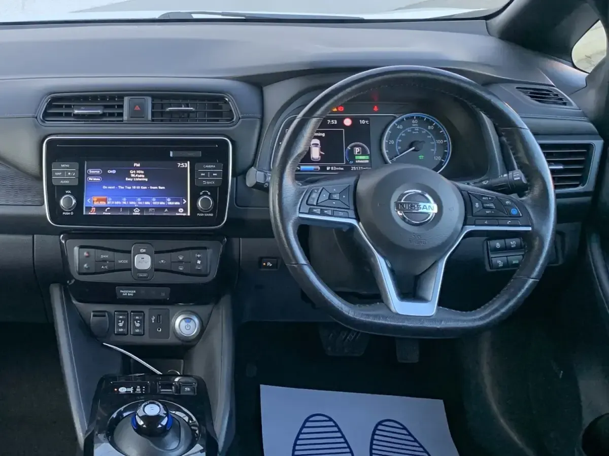Usado Nissan Leaf Tekna 110 kW (150 HP) 2018 Branco Citadino