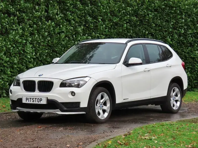 Used BMW X1 184 HP (135 kW) 2015 White SUV