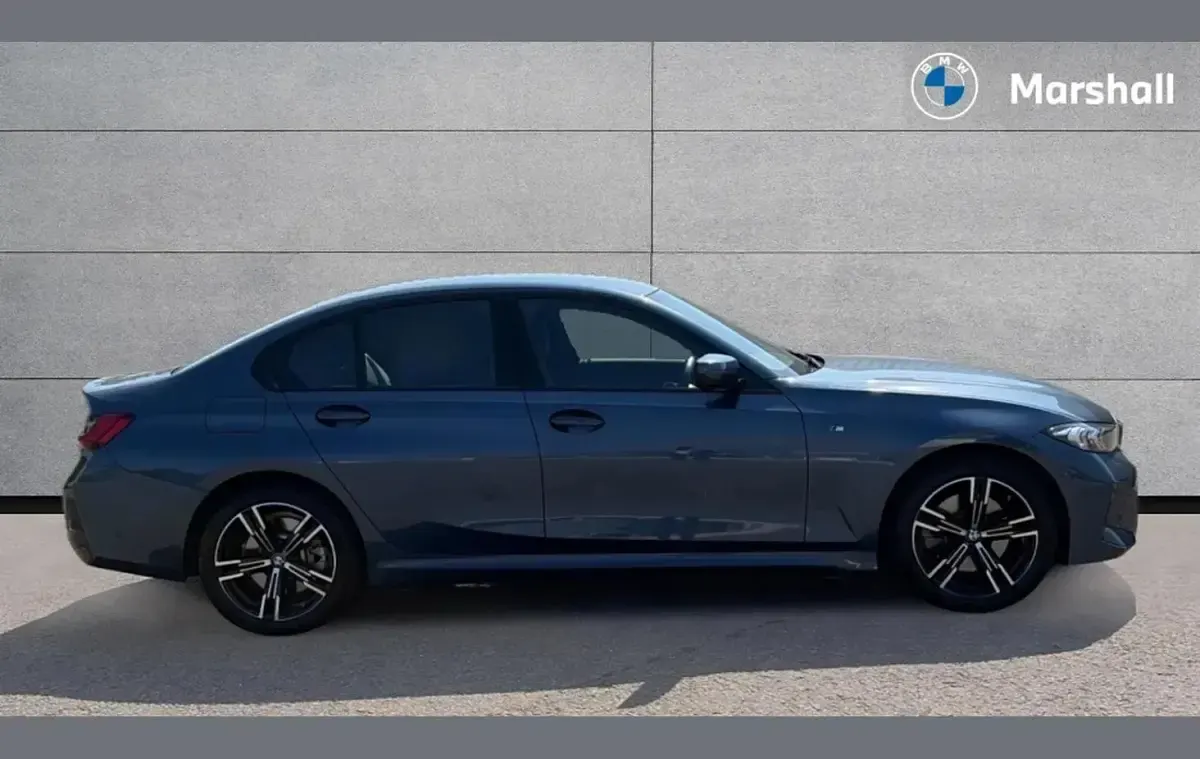 Used BMW 330 M Sport 288 HP (211 kW) 2025 Blue Sedan