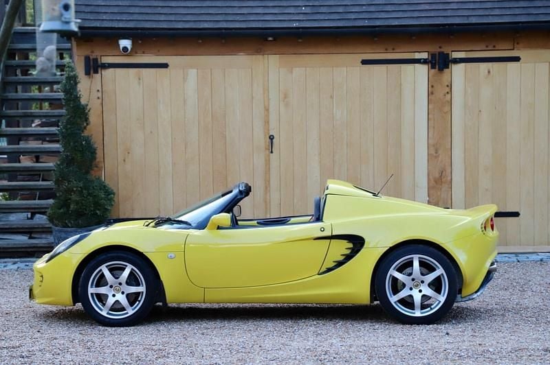 Used Lotus Elise 2001 Yellow Cabriolet