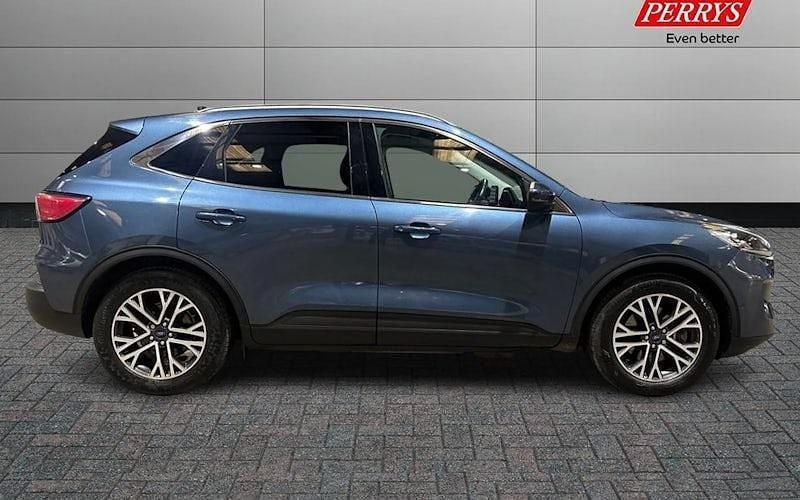 Used Ford Kuga Titanium 224 HP (164 kW) 2020 SUV