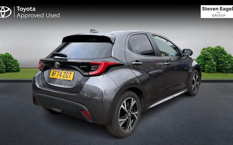 Used Toyota Yaris Hybrid Design 116 HP (85 kW) 2025 Hatchback